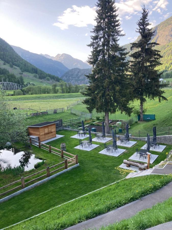Hotel Crusch Alba แซร์เนซ ภายนอก รูปภาพ